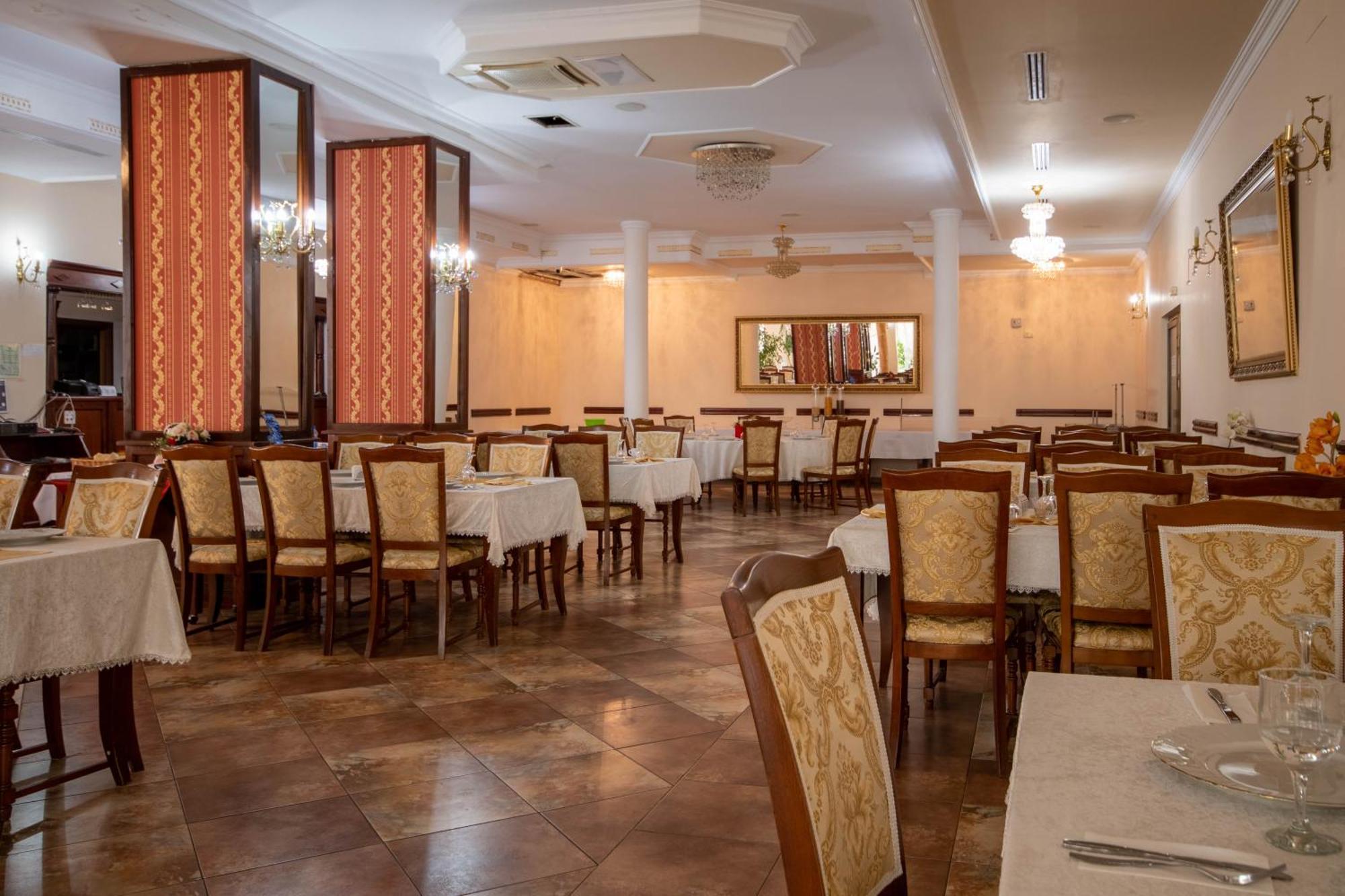 Hotel Coral Satu Mare Eksteriør bilde