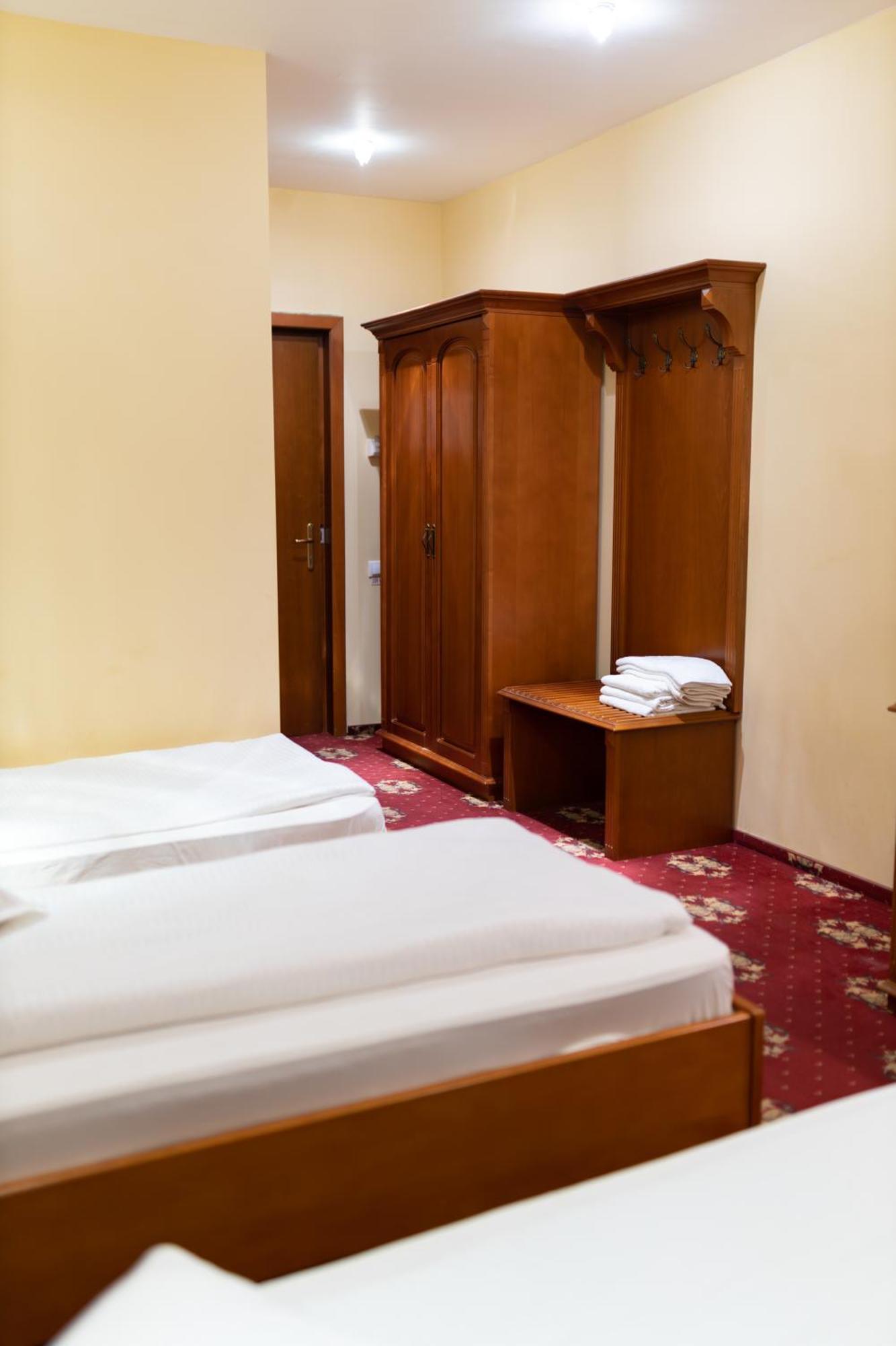 Hotel Coral Satu Mare Eksteriør bilde